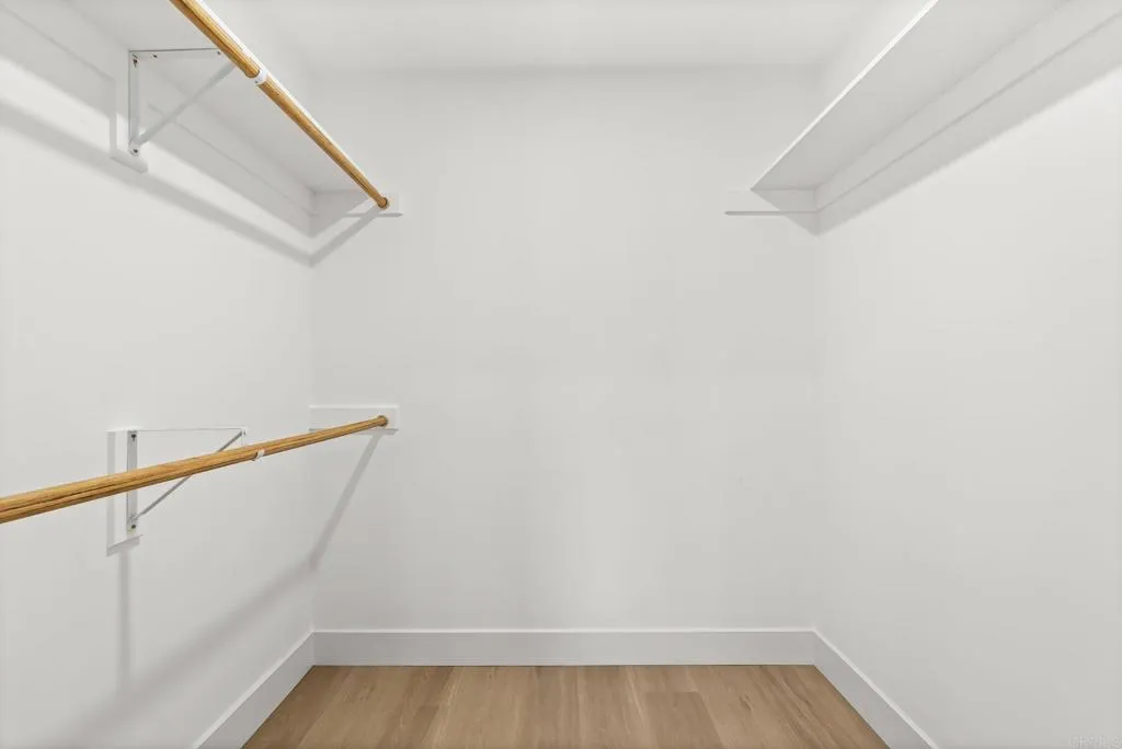 https://cdn.realtyfeed.com/cdn/127/306559472/c3f8409029f7c758f890176ab79ad5fb.webp