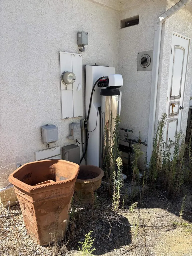 https://cdn.realtyfeed.com/cdn/127/306559475/d5fbc9ce8b71fec774825725aeacf1b8.webp