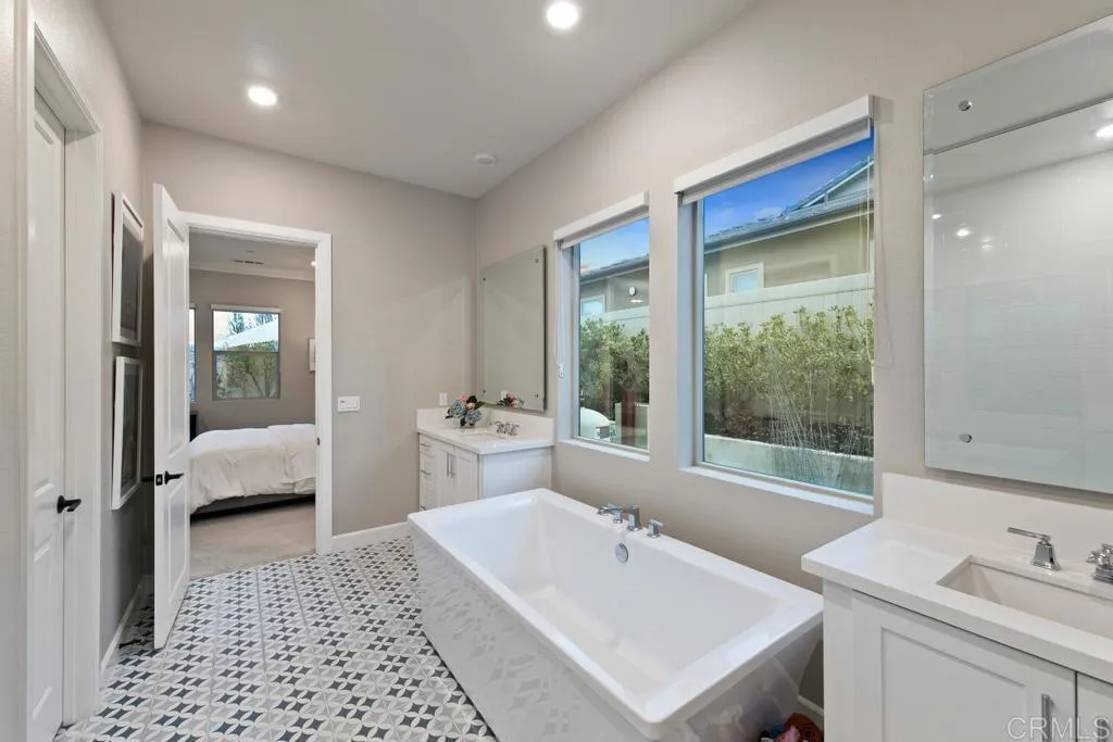 https://cdn.realtyfeed.com/cdn/127/306559477/05a6b58f83e84a2306008dc3b45b2545.webp