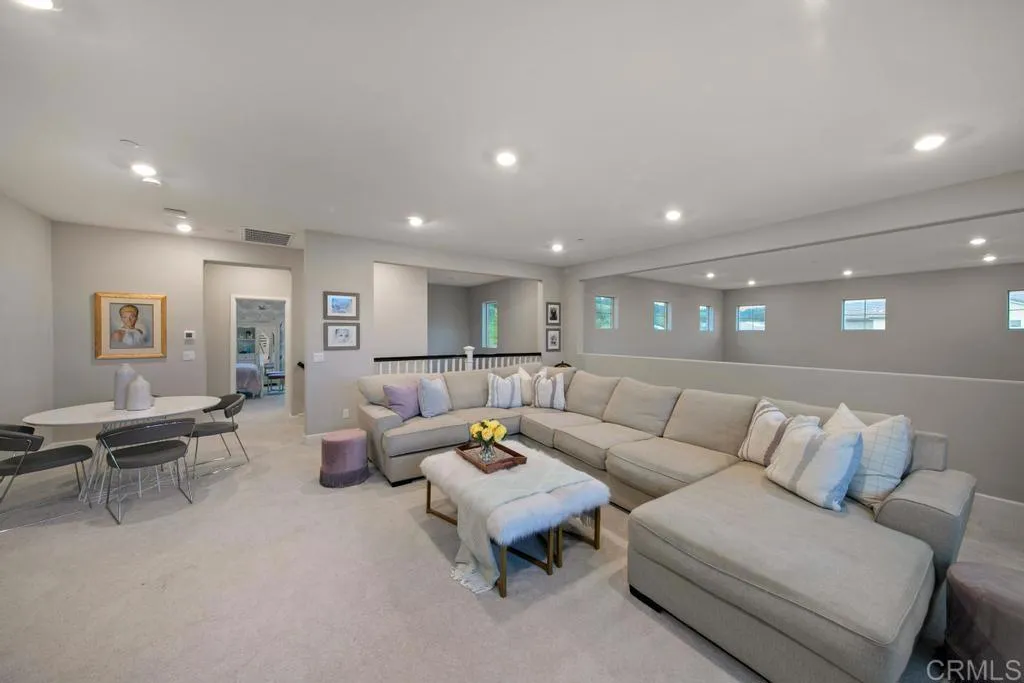 https://cdn.realtyfeed.com/cdn/127/306559477/d22526356ece7b006799957e32d9546d.webp