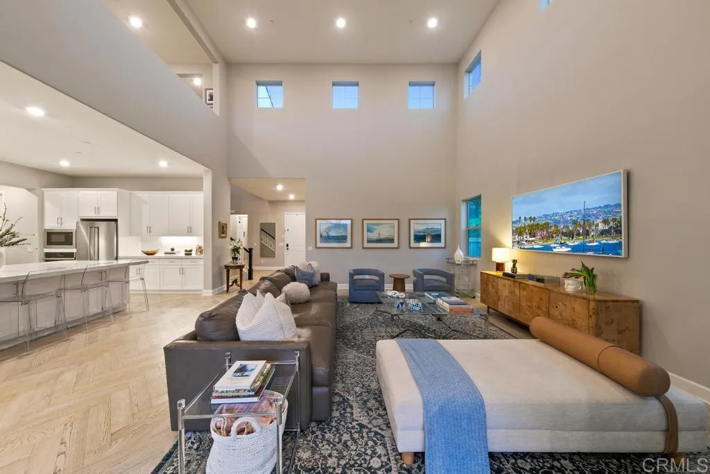https://cdn.realtyfeed.com/cdn/127/306559477/f8ab5b9e86307e1575a8ead26d303067.webp