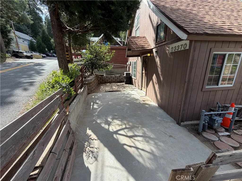 Crestline, CA 92325