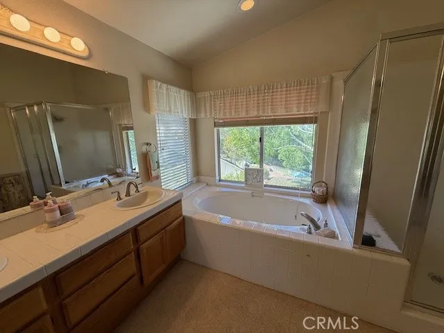 https://cdn.realtyfeed.com/cdn/127/306559532/9da8b155077bfc107d0e993f66fdee64.webp