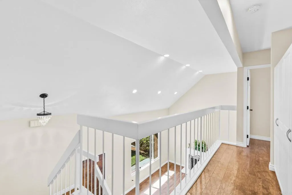 https://cdn.realtyfeed.com/cdn/127/306559579/ab72f5673cf406d89f127f861495197c.webp