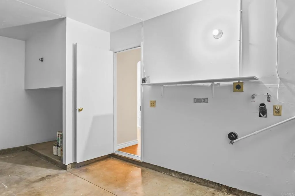 https://cdn.realtyfeed.com/cdn/127/306559579/b18ee5afcf8dbcca0cb86a94cc0fdbde.webp