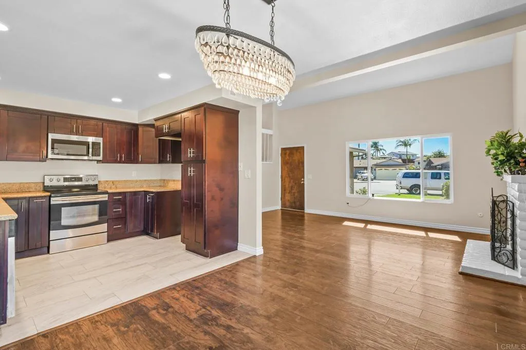 https://cdn.realtyfeed.com/cdn/127/306559579/c5b02a04ef921ef6948e714a559dd695.webp