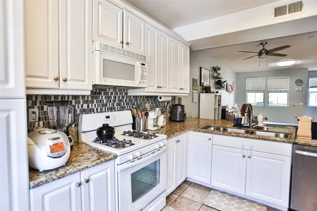 https://cdn.realtyfeed.com/cdn/127/306559595/8821c8df62e4faf8c279778fd903931a.webp