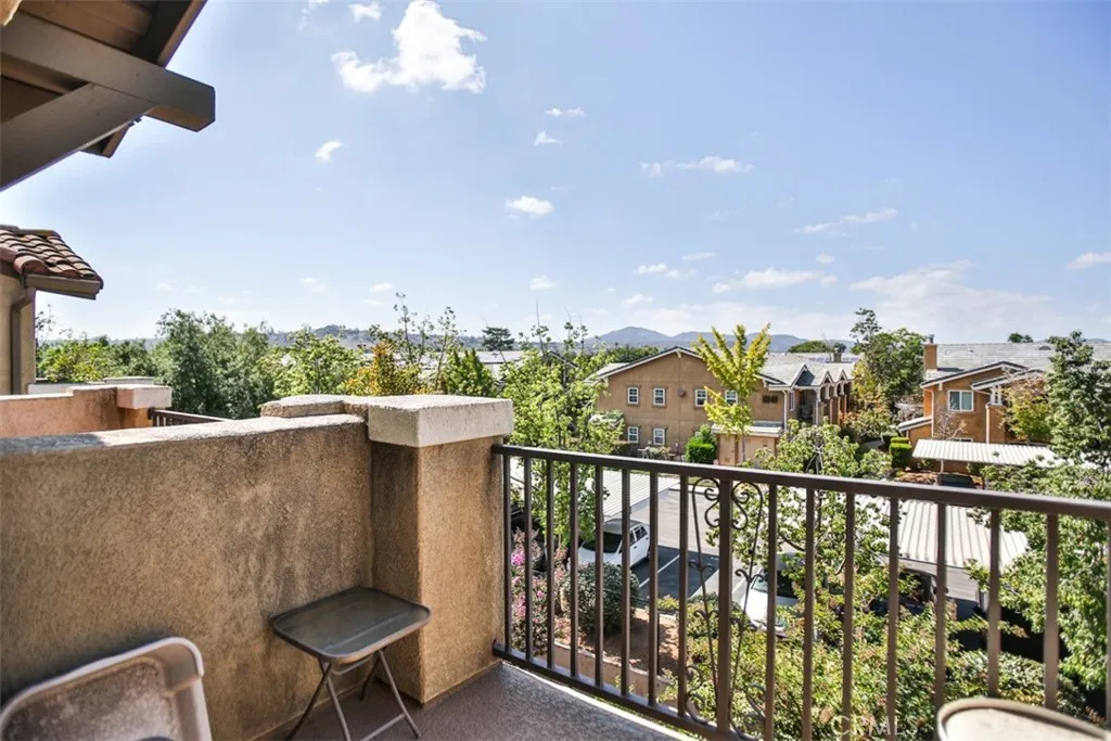 https://cdn.realtyfeed.com/cdn/127/306559595/ef9ddfed70768740c32e50213605f7f8.webp