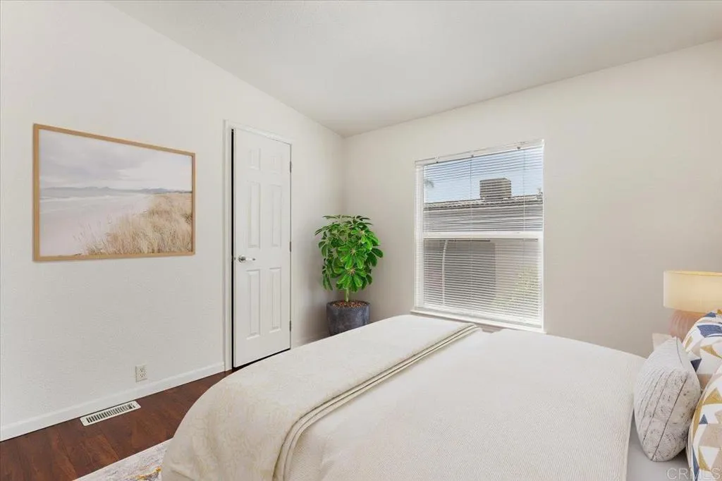 https://cdn.realtyfeed.com/cdn/127/306559607/4b0d1e4db4f3e90710024eff4202228d.webp