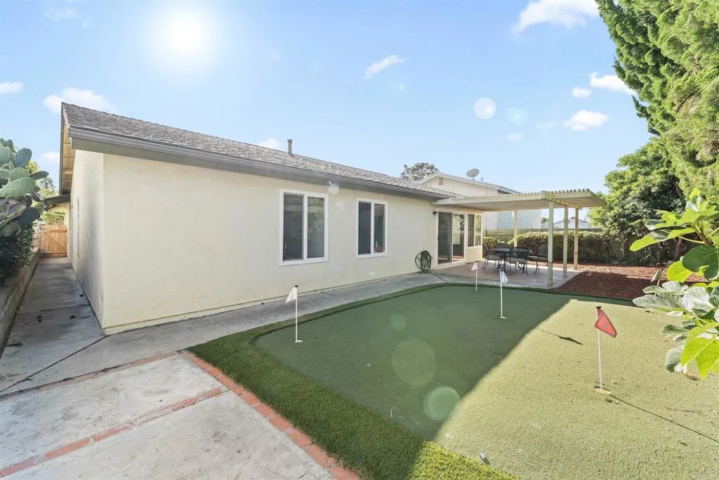 https://cdn.realtyfeed.com/cdn/127/306559634/6b1f5164d7d9c918fbd9651c6a68ac12.webp