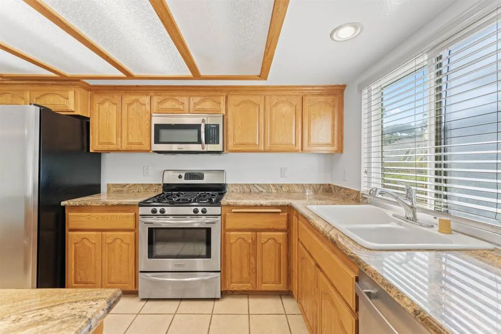 https://cdn.realtyfeed.com/cdn/127/306559634/9891701b0967e4be7882c3a768c4fb35.webp
