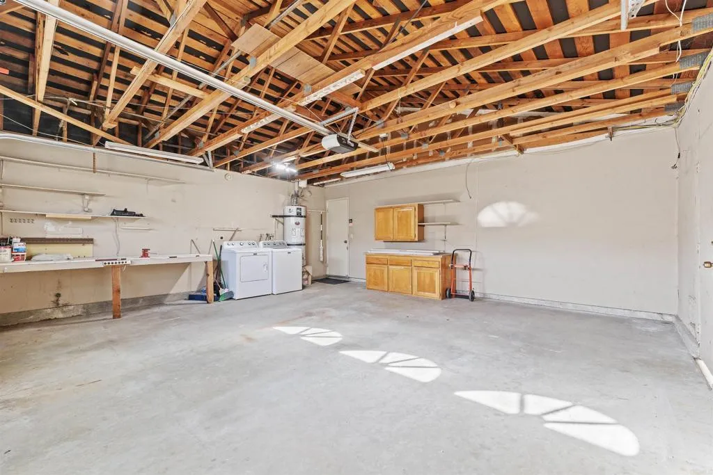 https://cdn.realtyfeed.com/cdn/127/306559634/be79333d500a93e4b3314e690ff7cf47.webp