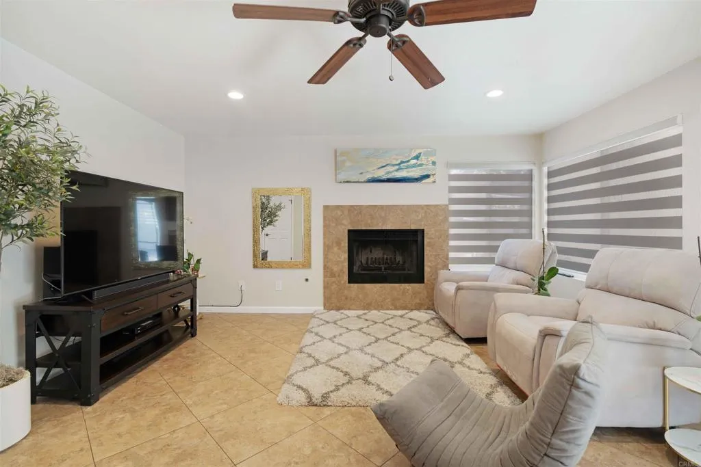 https://cdn.realtyfeed.com/cdn/127/306559636/3bde89fc71864117d1a01d40c34f903b.webp