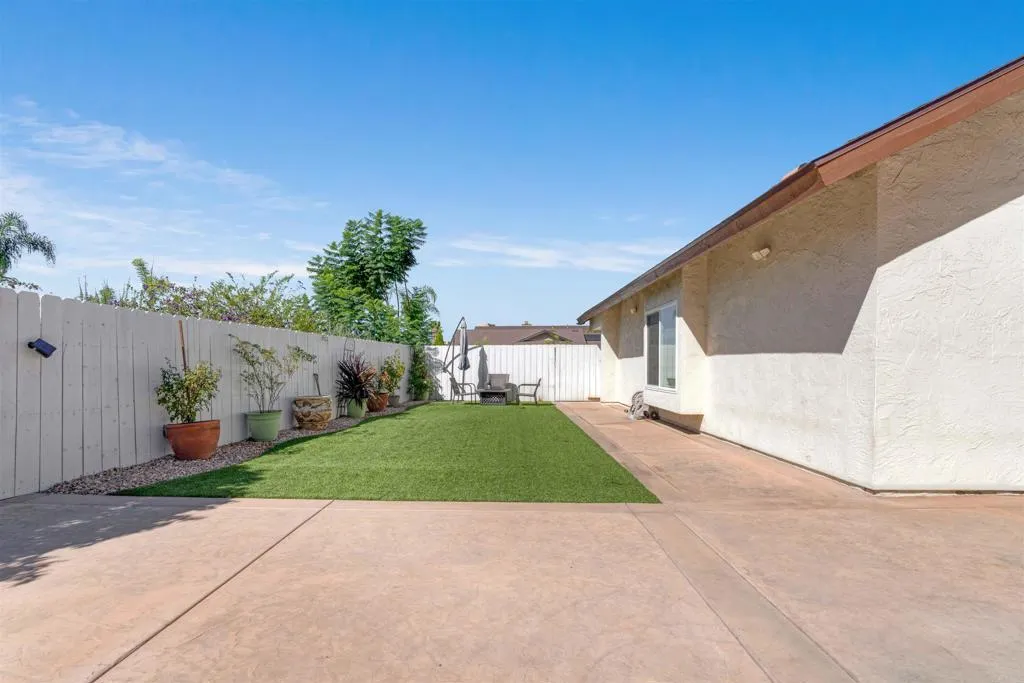 https://cdn.realtyfeed.com/cdn/127/306559636/40d0e59b7d72d8a092b1bb4f80a7a819.webp