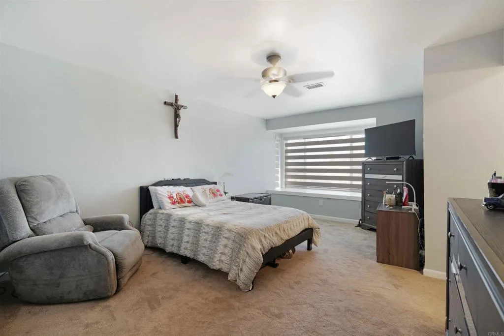 https://cdn.realtyfeed.com/cdn/127/306559636/6d9fc80d883035b4cc06ca4357f1a0e1.webp