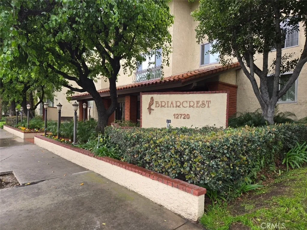 Valley Village, CA 91607