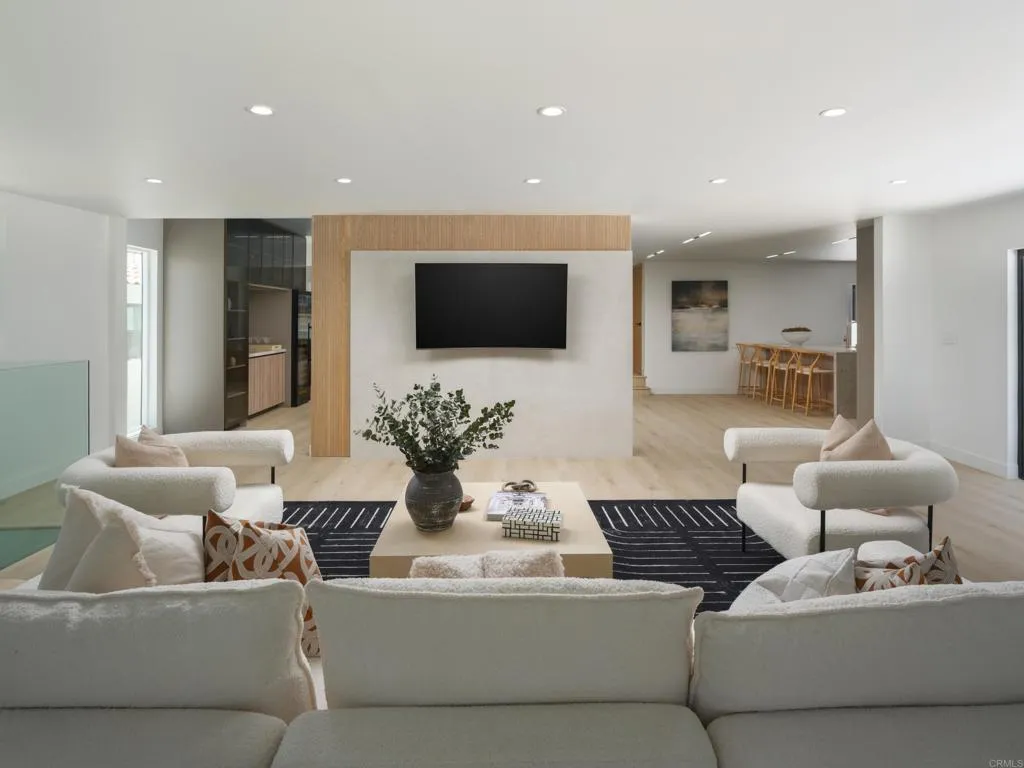 https://cdn.realtyfeed.com/cdn/127/306559763/a970b709673704bedcfef8d7a9569eab.webp