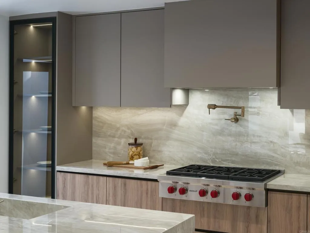 https://cdn.realtyfeed.com/cdn/127/306559763/ddcf9e71c99da77d98ebc01464ed4873.webp