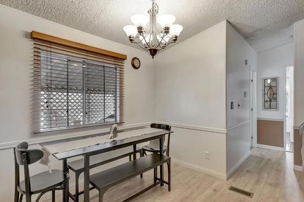 https://cdn.realtyfeed.com/cdn/127/306559935/0f2170b73e9369b12e3a403fafde9e9f.webp