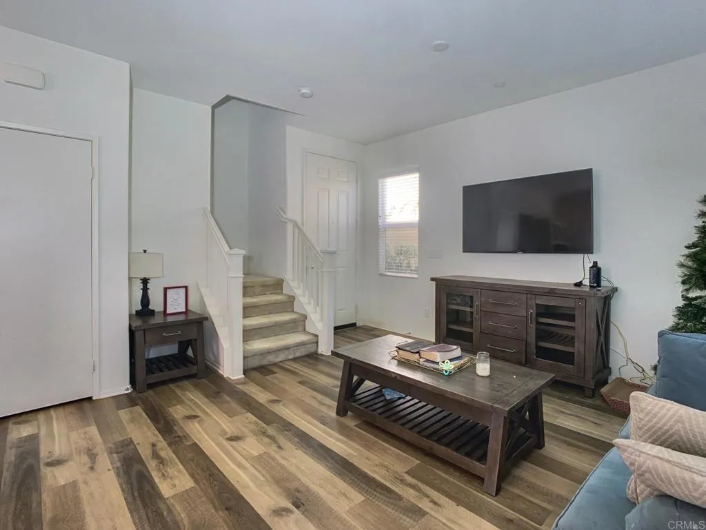https://cdn.realtyfeed.com/cdn/127/306559937/37795b7813de1b789ce040719b66b37f.webp