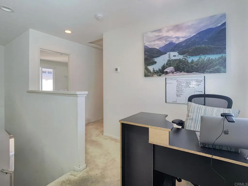 https://cdn.realtyfeed.com/cdn/127/306559937/40f3d27e6060be9de8494a96ae930c52.webp