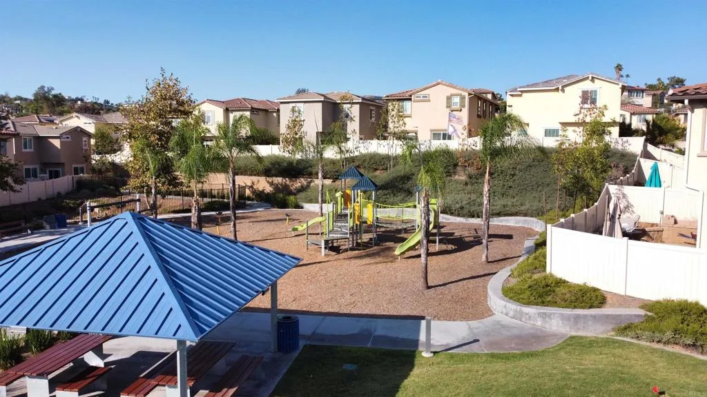 https://cdn.realtyfeed.com/cdn/127/306559937/5c227c41df5597efa3cc2036b360284e.webp