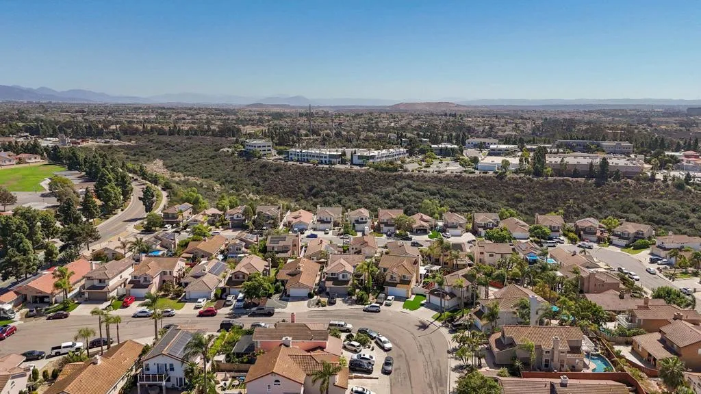 https://cdn.realtyfeed.com/cdn/127/306559944/0089d4335fbd784268db5eccfd3b77e6.webp