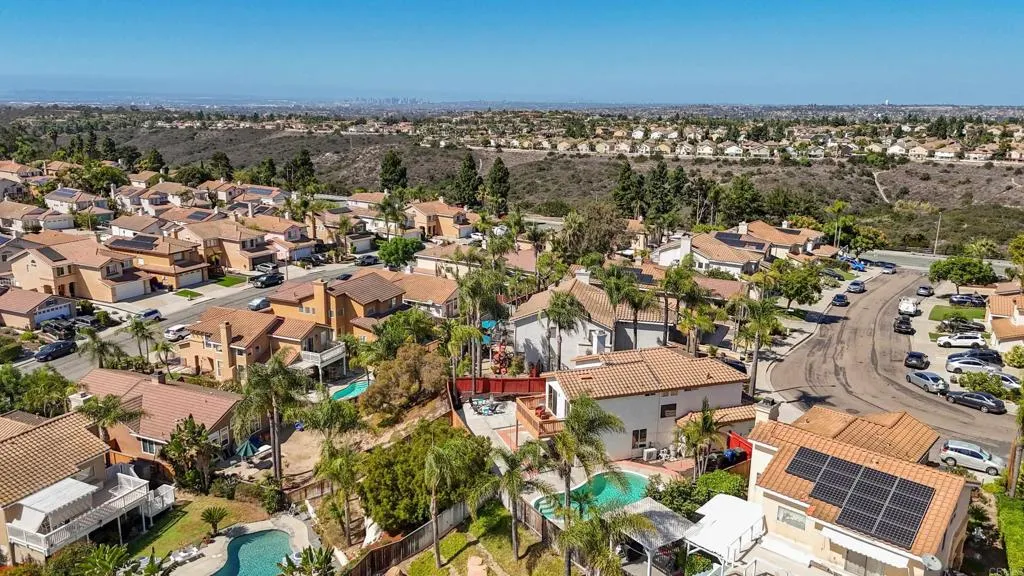 https://cdn.realtyfeed.com/cdn/127/306559944/422c31dfda2ce2fd31c0923c85874742.webp