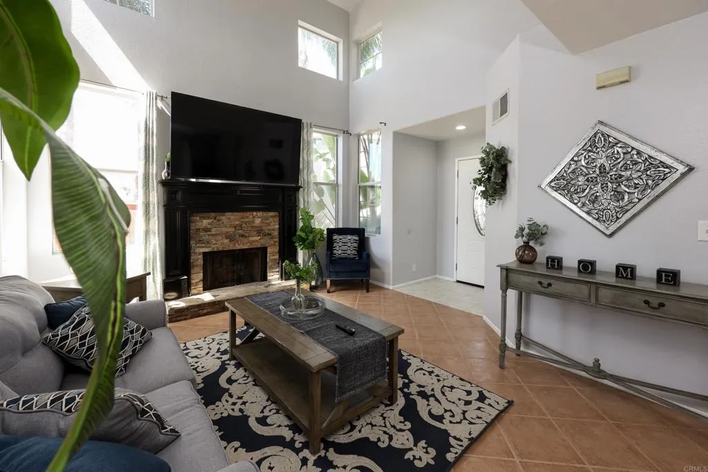 https://cdn.realtyfeed.com/cdn/127/306559944/4c84dc3a55f831414f54299750aed208.webp