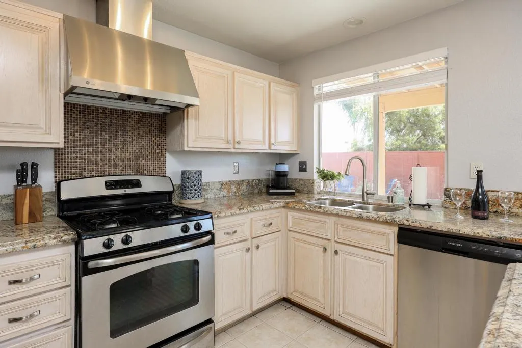 https://cdn.realtyfeed.com/cdn/127/306559944/7c5c4e7e5a42079eb95a0752f7a9b879.webp