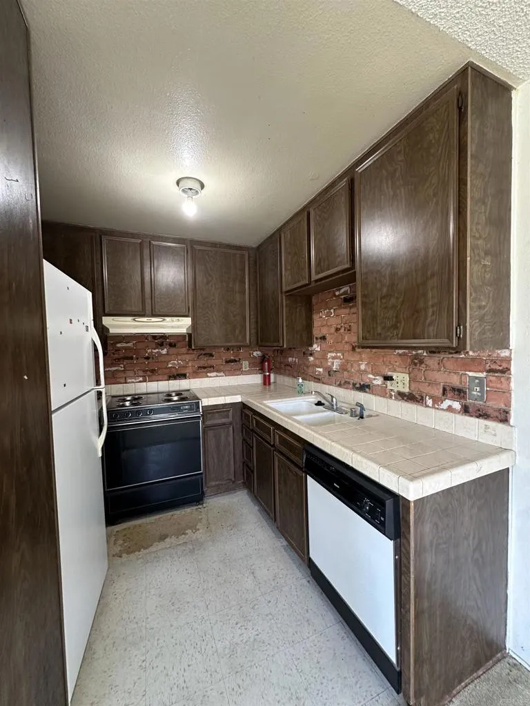 https://cdn.realtyfeed.com/cdn/127/306559956/5356aa682fd7f0b772aea58db2dfee2c.webp
