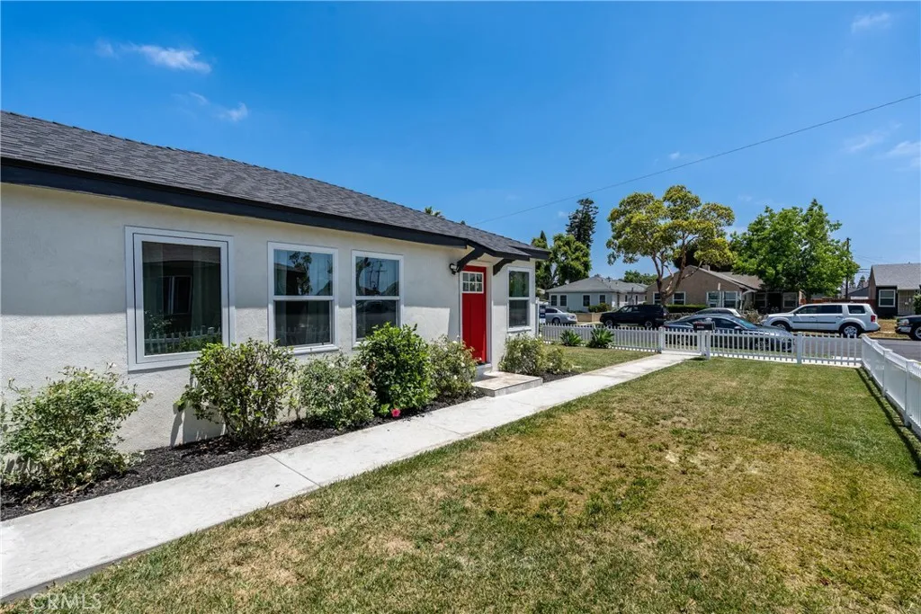 9949 Erma Rd. UNIT 106, San Diego, CA, 92131