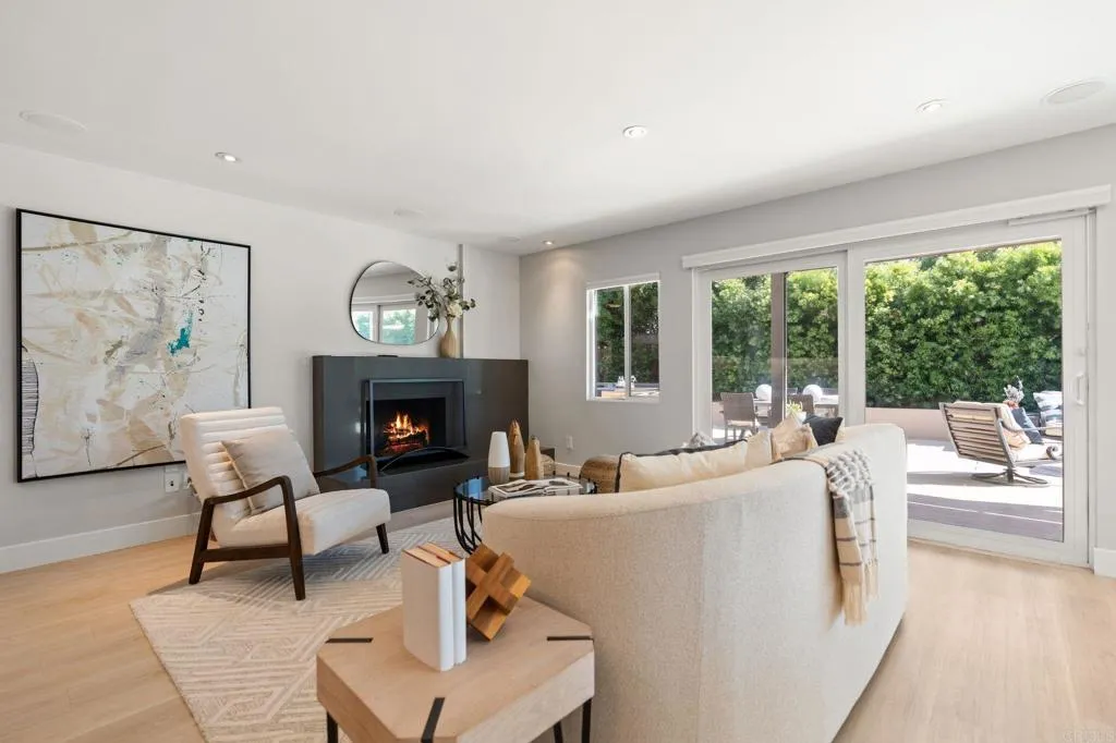 https://cdn.realtyfeed.com/cdn/127/306560111/40c18ff0315b01d658f5d0843144fe17.webp