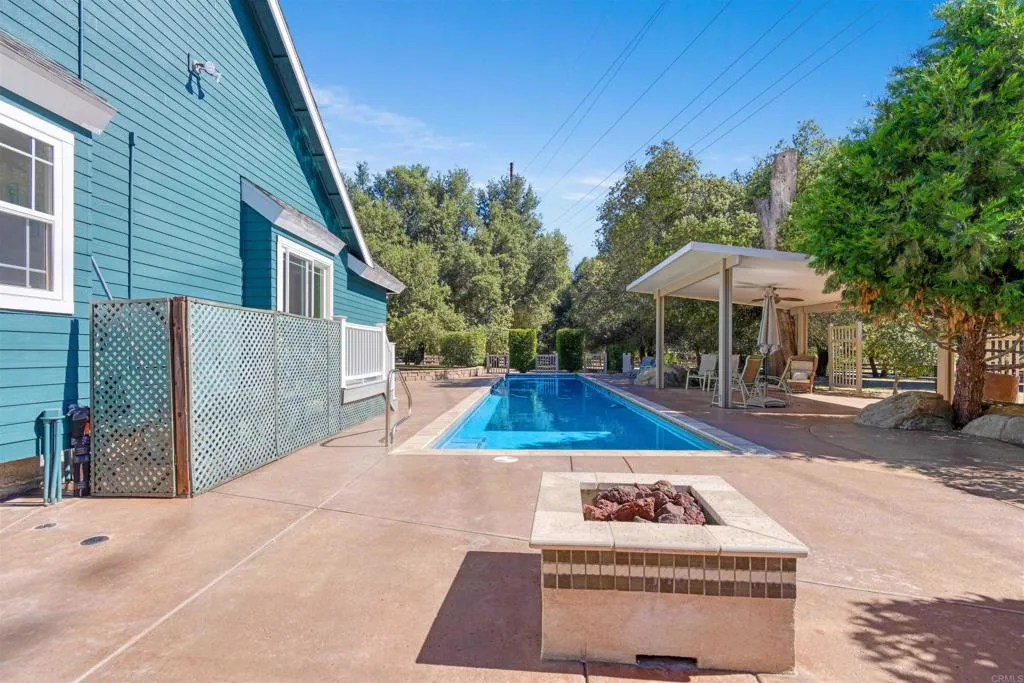https://cdn.realtyfeed.com/cdn/127/306560182/19077b403711a6ceb3385314b9b35442.webp
