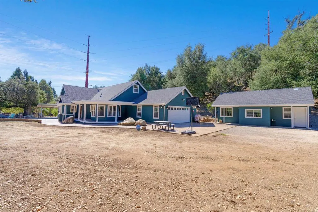 https://cdn.realtyfeed.com/cdn/127/306560182/224e5efa5400d05642077344c70a0fc5.webp