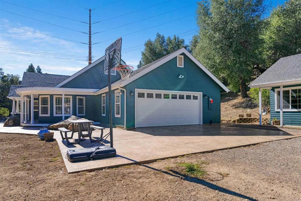 https://cdn.realtyfeed.com/cdn/127/306560182/524527b880b4939c50349fa115716f88.webp