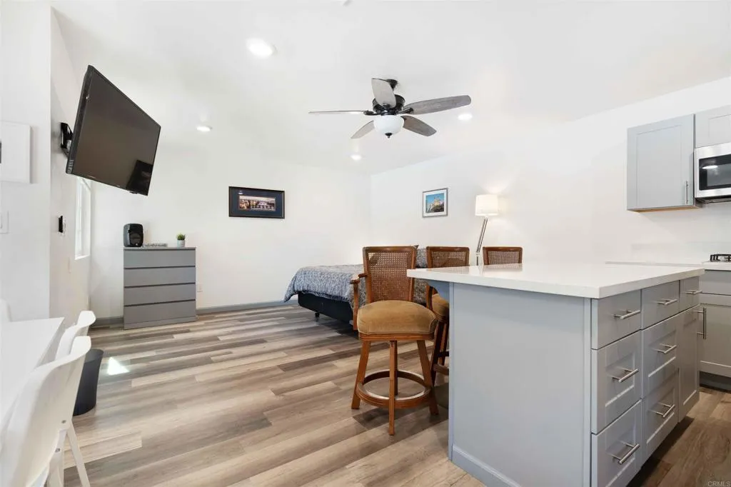 https://cdn.realtyfeed.com/cdn/127/306560182/8720f37ba224eccbf873ab89030538f1.webp