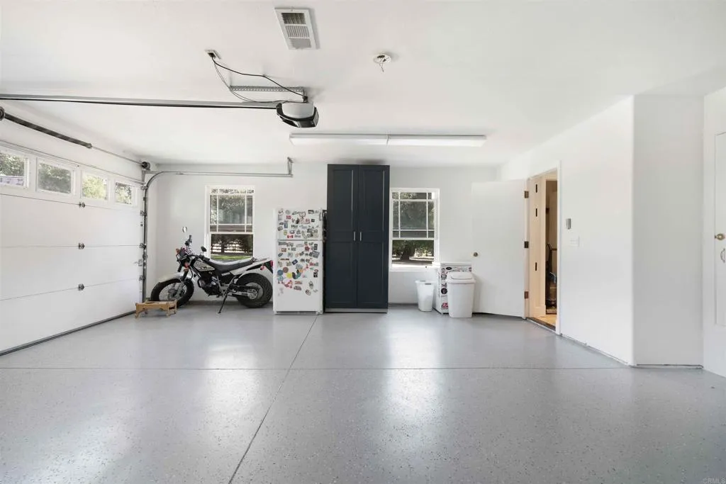 https://cdn.realtyfeed.com/cdn/127/306560182/9a87c7c28d7e6645815b25177c109e13.webp