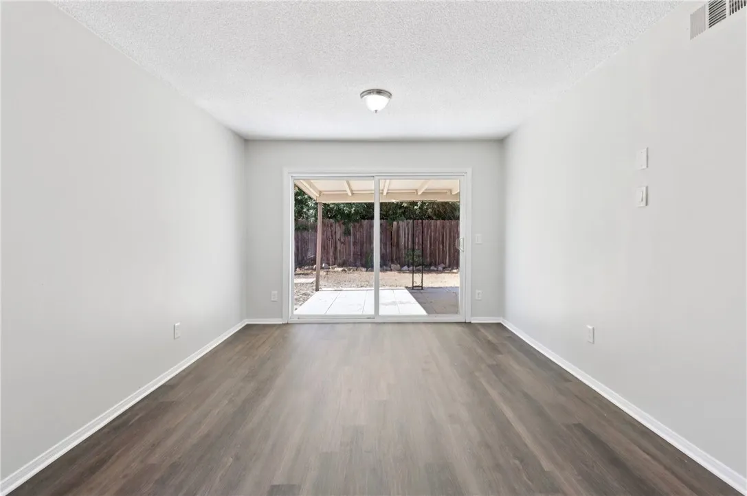https://cdn.realtyfeed.com/cdn/127/306560197/20a858ff6e644093474da96cdd7a30ba.webp