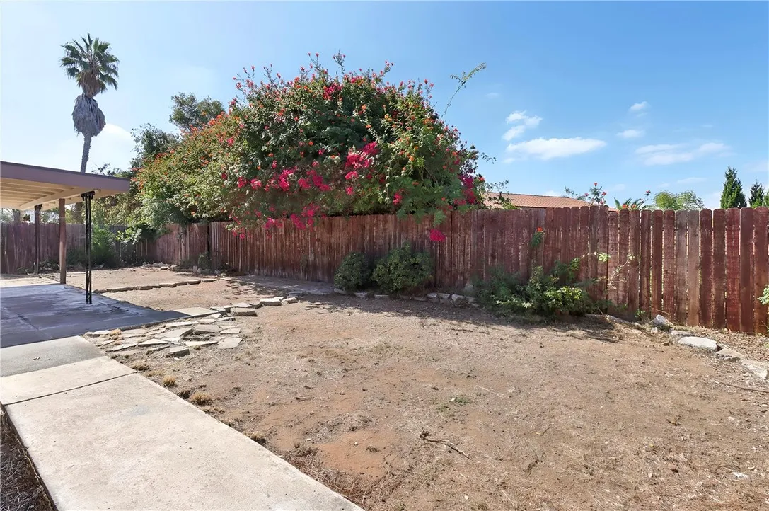 https://cdn.realtyfeed.com/cdn/127/306560197/c7e3bf8031b722a08217ded1ff75e29a.webp
