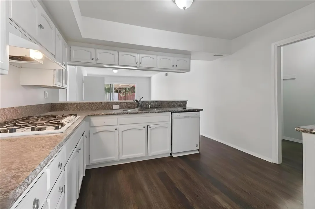 https://cdn.realtyfeed.com/cdn/127/306560197/f584a7f199f1e47a8d928760311409f0.webp