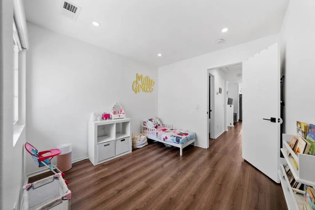 Photo #3: PTP2507619 Listing 