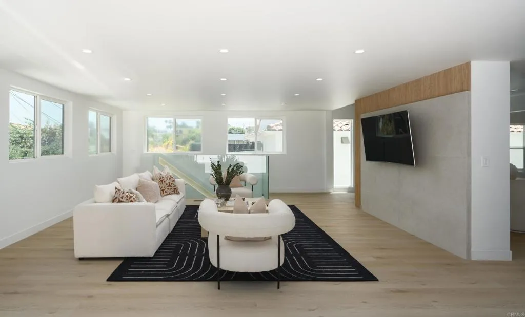 https://cdn.realtyfeed.com/cdn/127/306560264/31b2661fa00bbe078bf4a8673265329d.webp