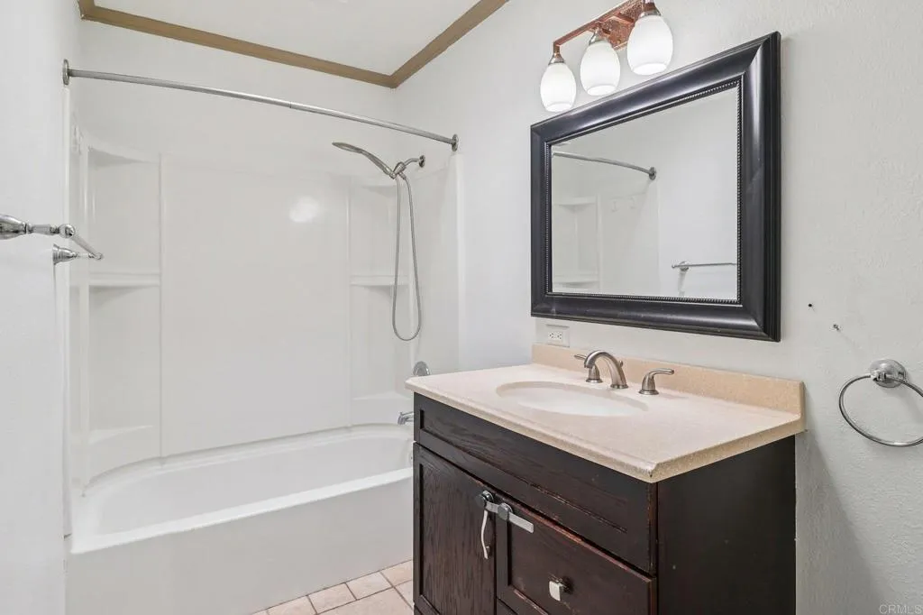 https://cdn.realtyfeed.com/cdn/127/306560299/72ccd05cf47b34c1cd4bf828de425cf3.webp