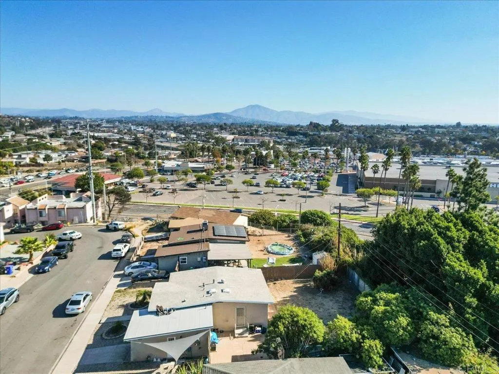 https://cdn.realtyfeed.com/cdn/127/306560299/75946a18c36d9a97153f2f1f813a1728.webp