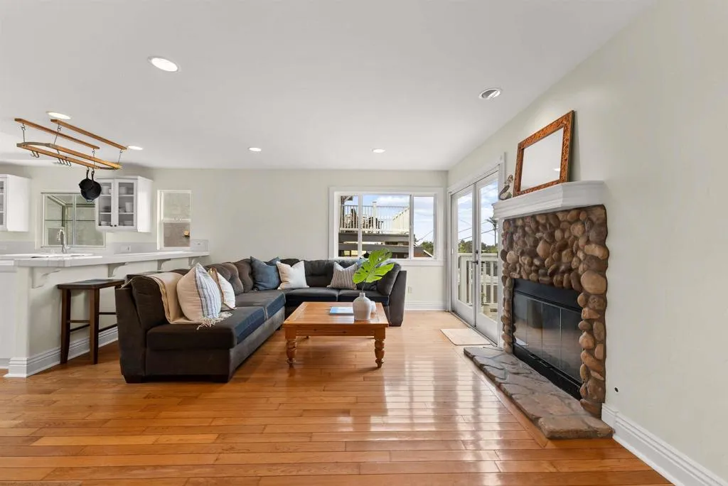 https://cdn.realtyfeed.com/cdn/127/306560505/1ae31909942d0e79da29ea9b3dab4149.webp
