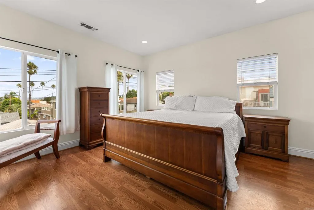https://cdn.realtyfeed.com/cdn/127/306560505/3b881d6ca19c409aa588e445e91e8327.webp