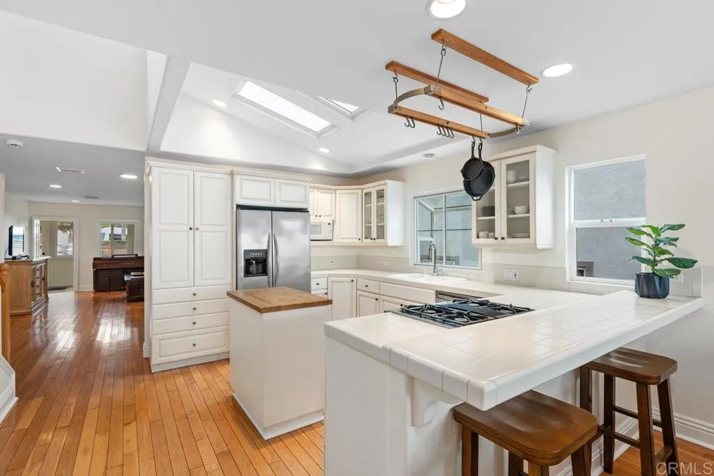 https://cdn.realtyfeed.com/cdn/127/306560505/a2909bacb2b7233230a55c0f7815751a.webp