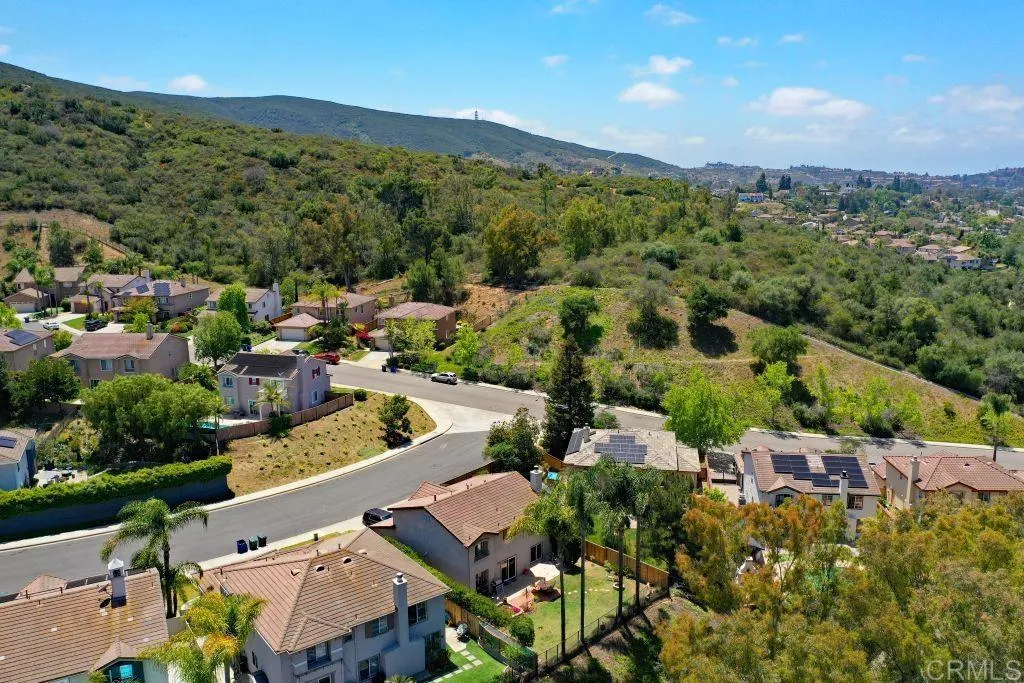 https://cdn.realtyfeed.com/cdn/127/306560517/92a366911b621c464d75b593b85e4b7e.webp