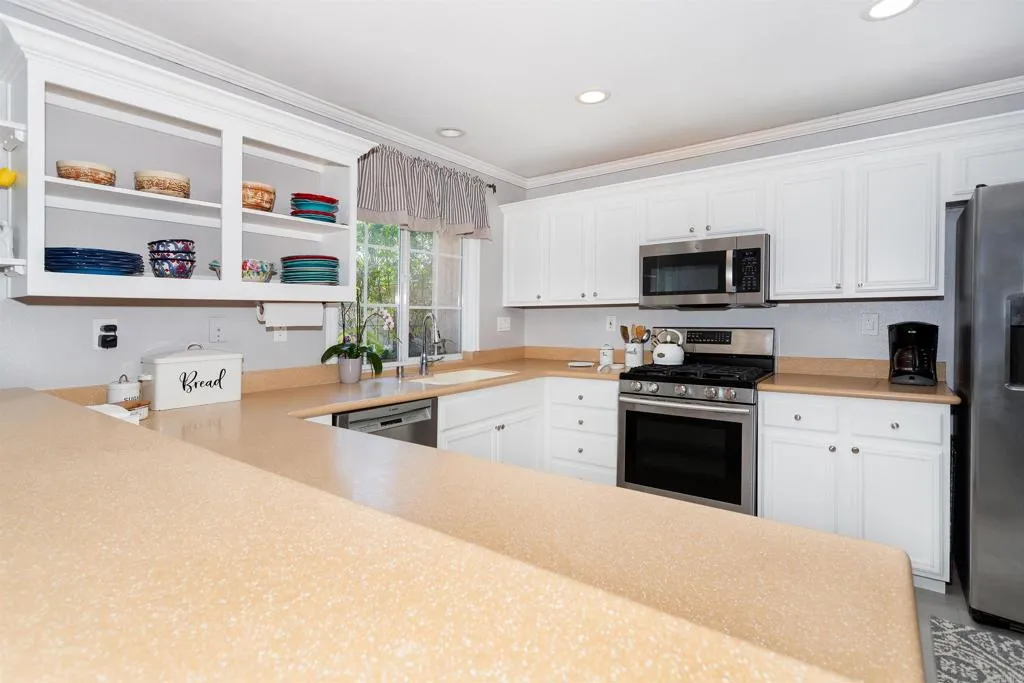 https://cdn.realtyfeed.com/cdn/127/306560517/c962dedd3b73c3509be37f61e4ebc85d.webp